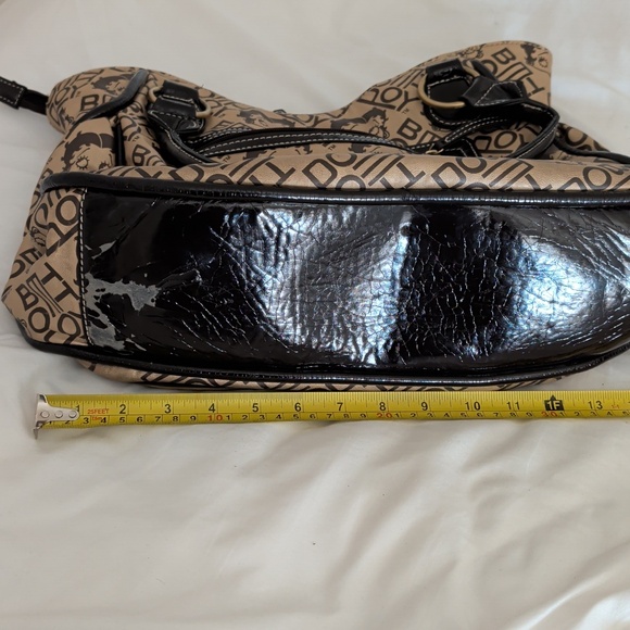Betty Boop Black & Tan Logo Shoulder Bag with Gold Hardware - Picture 13 of 14